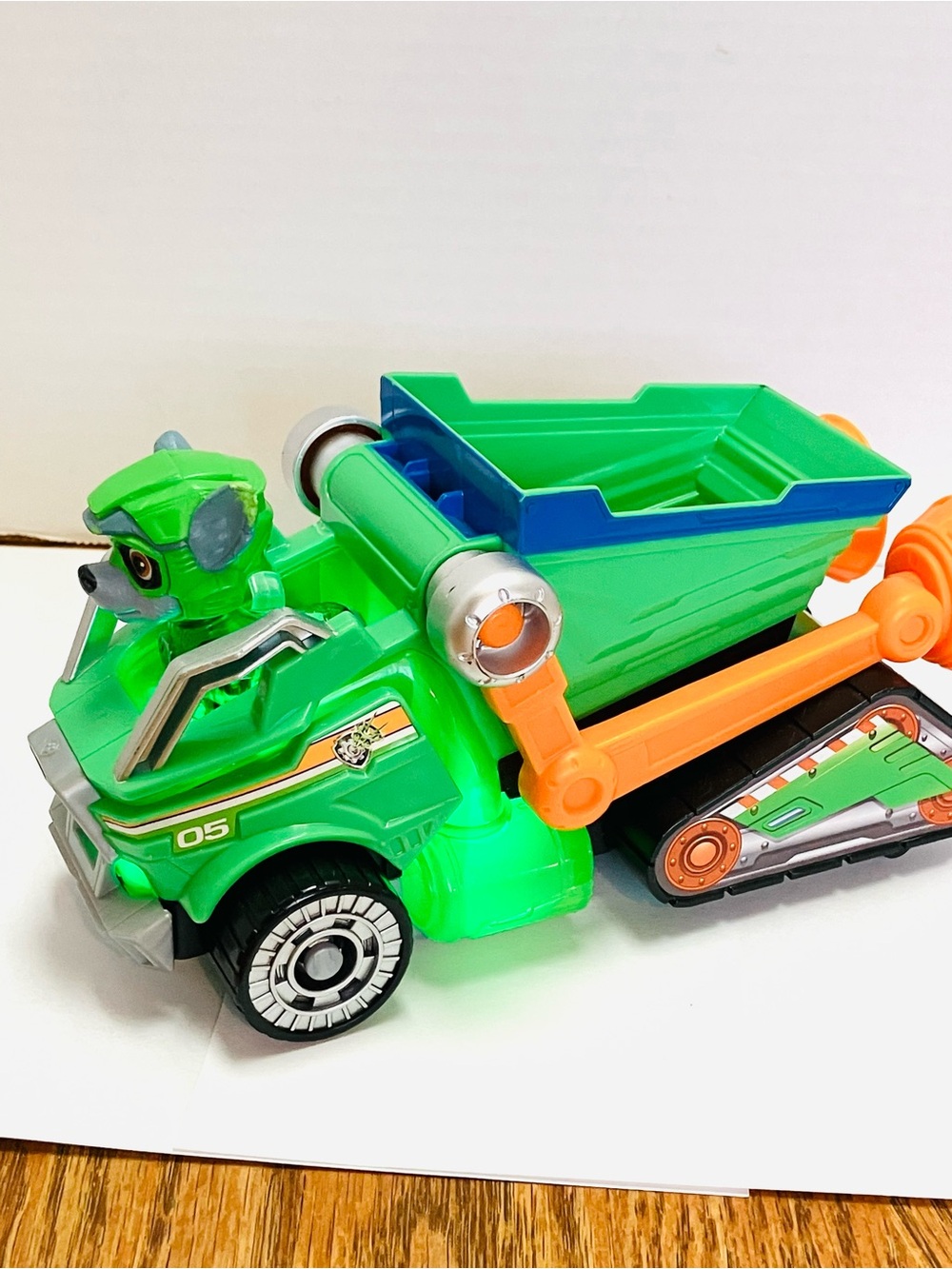 Paw Patrol Mighty Movie Recycler Truck W/Rocky Lights Sounds Work